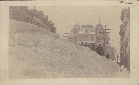 State Street in Hartford, Connecticut after the Blizzard of 1888.[2]