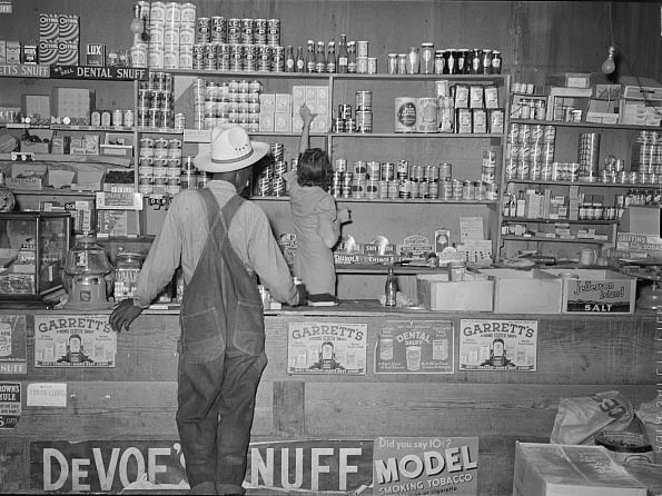 Old fashioned country store/Library of Congress